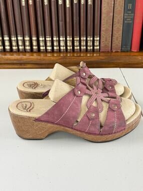 Dansko Plum Leather Platform Sz 40 or 9-9.5 Sandal Clog